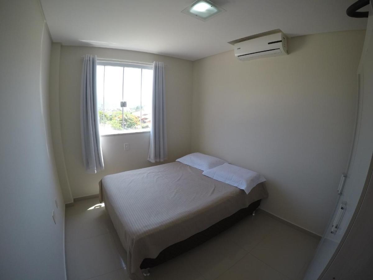 Apartamento 3 Quartos 8 Pessoas A 50 Mts Da Praia De Bombas, A 100M Da Passarela Do Ribeiro Bombinhas Ngoại thất bức ảnh
